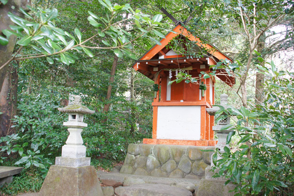 熱海梅園の山神社